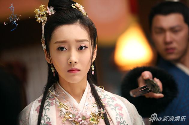 宣璐饰演的花家三小姐花娉婷