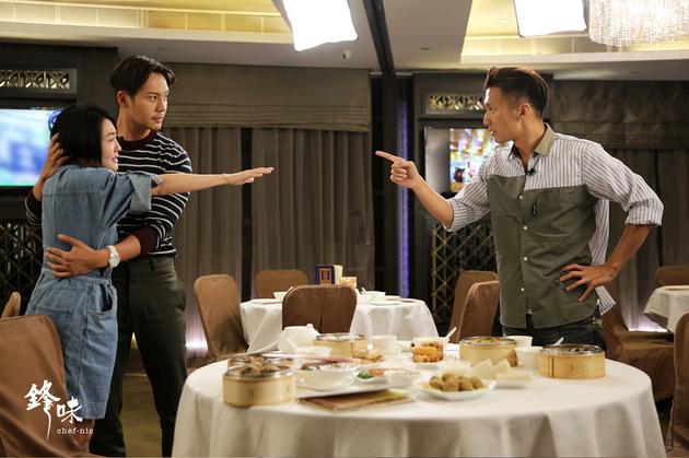 谢霆锋陈伟霆飙戏