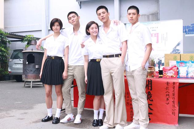 《斗鱼》电影版开镜毛弟挨拳 演大反派揣摩狠劲