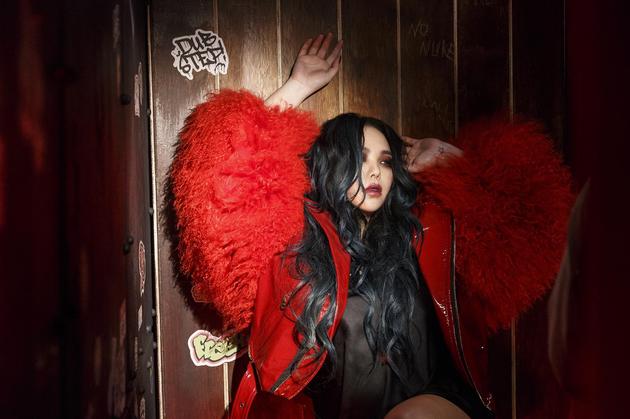 張惠妹展现性感