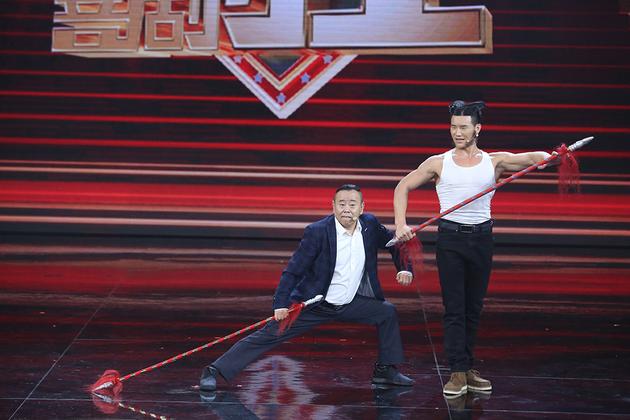 耍花枪都会，还有什么是潘长江不会的？