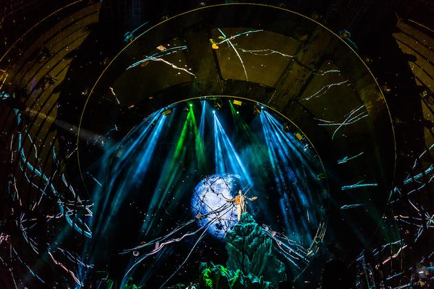 舞台呈现未来感