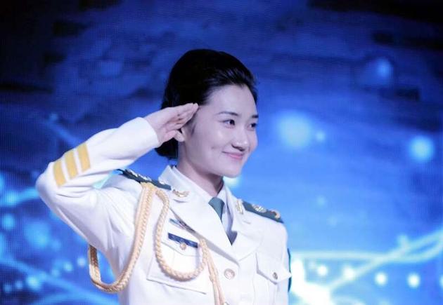 文君文君新浪娱乐讯 文君(原名:张文君)是一名才貌兼全的演员,公益