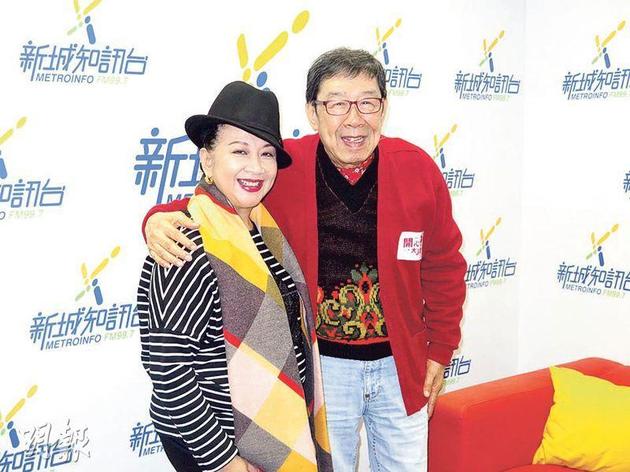 昨天（12月22日）前往电台接受薛家燕访问的胡枫，表示目前已完成两部剧集，可专心筹备2月举行的演唱会。