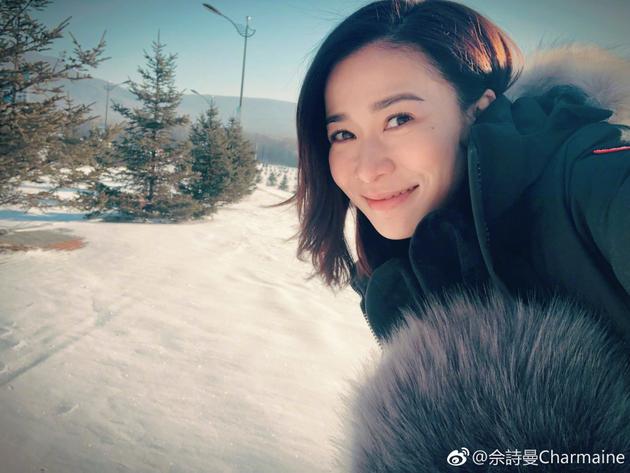 佘诗曼微博配图