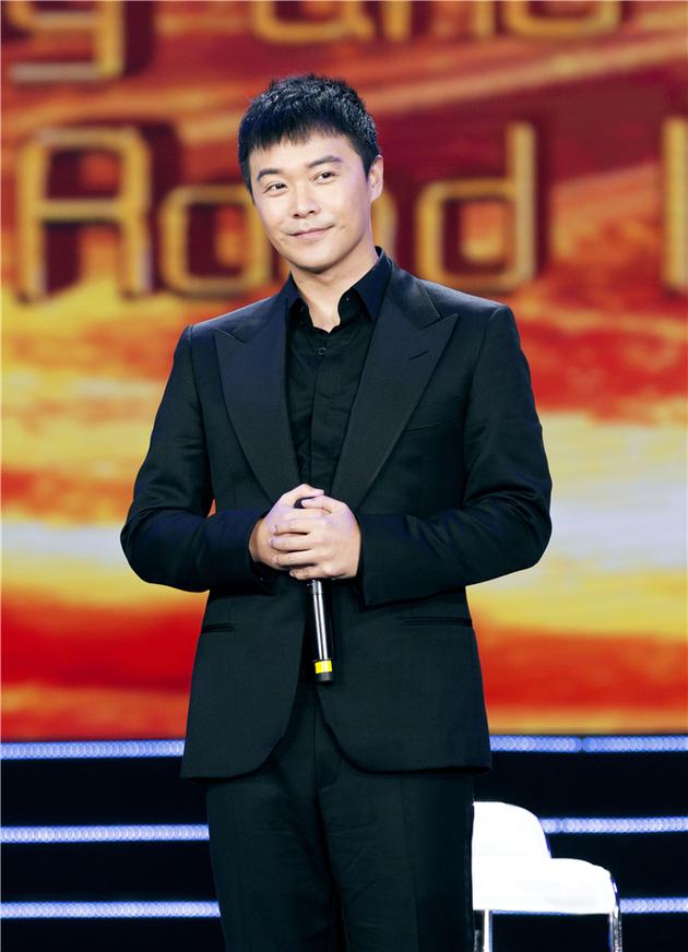 陈思诚以青年导演代表身份出席"影评的力量"中外论坛.