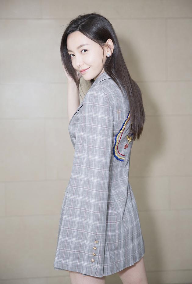 于文文look 1