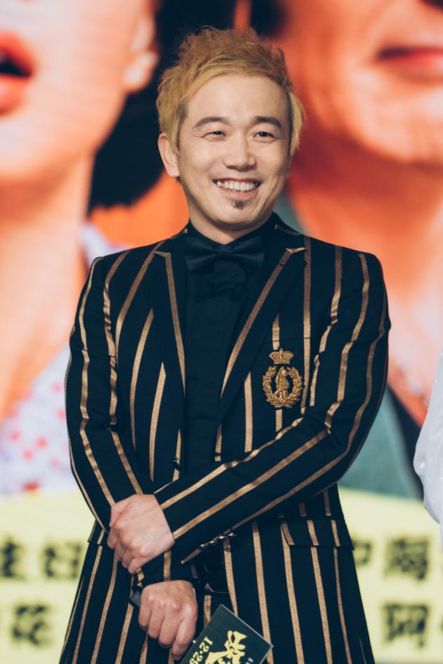 《妖铃铃》发布会 现场东北rap"斗地主"|妖铃铃|潘斌龙|这就是命_新浪