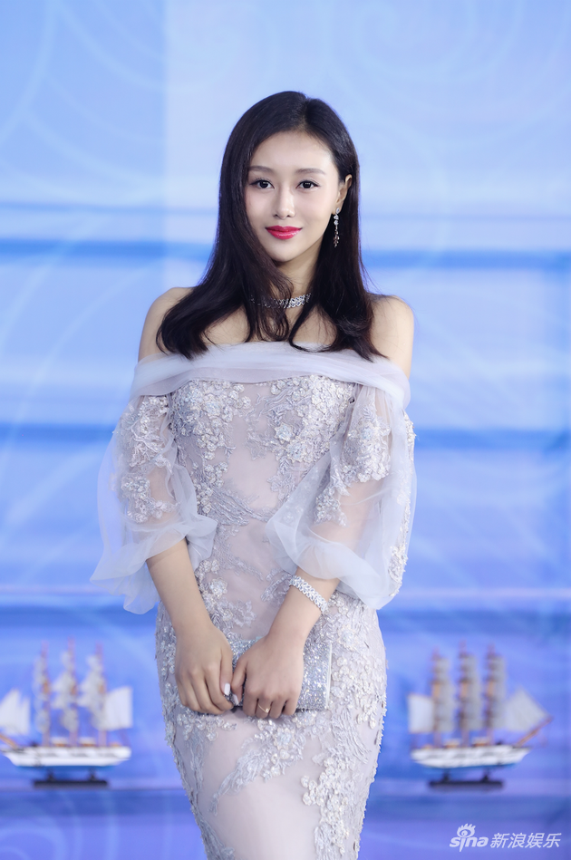 亚姐李蓝妮出席丝绸之路电影节演技造型双在线