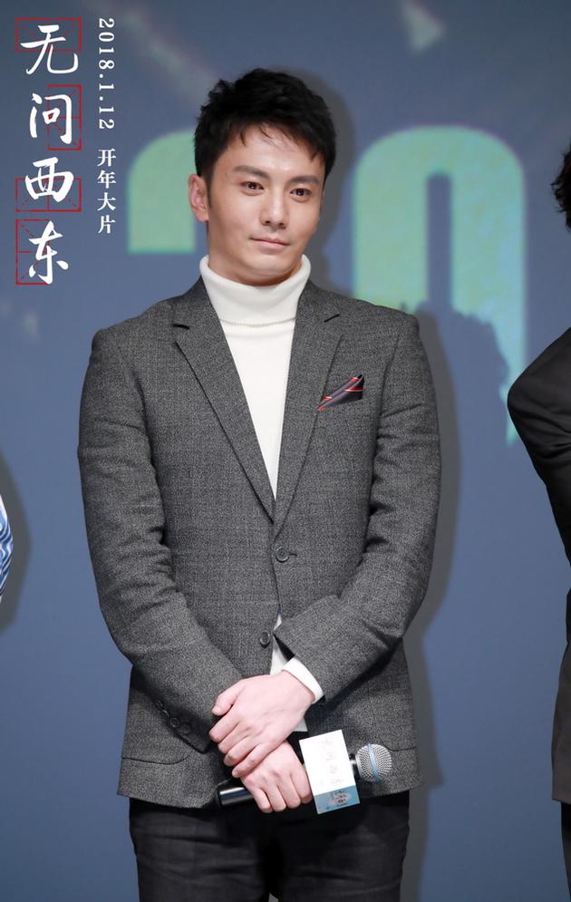 铁政亮相