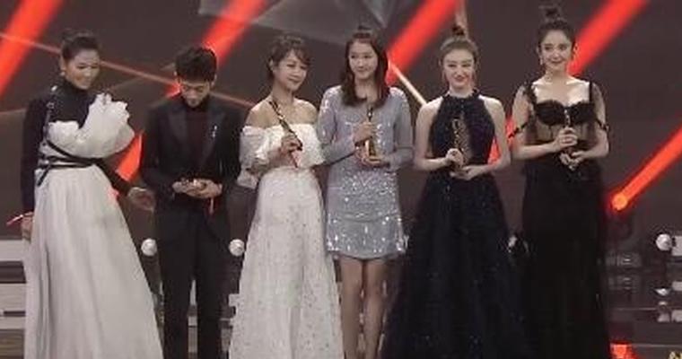 张一山山式比心 TFBOYS模仿