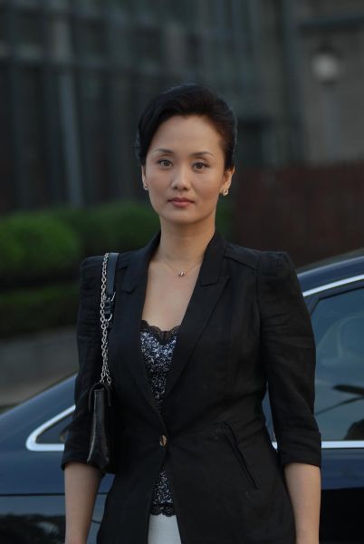 幕后花絮因饰演雷锋,张思德这类楷模人物被观众熟知的演员吴军此番在