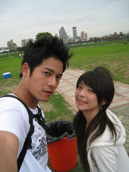 李至正,傅小芸接吻戏不停发抖,三秒画面拍五小时.