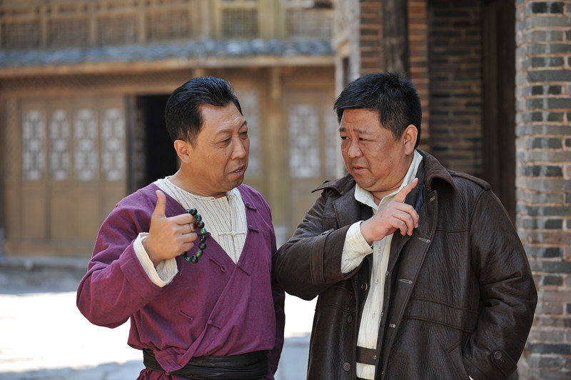 新闻资讯电视剧《猎狼人》2012-11-28分集剧情第1集第2集第3集第4集第