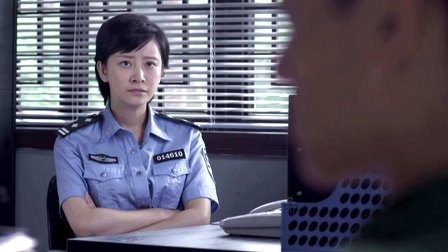 海报剧照剧情:  金源市公安局资深刑警许飞,多年前在执行任务时,目睹