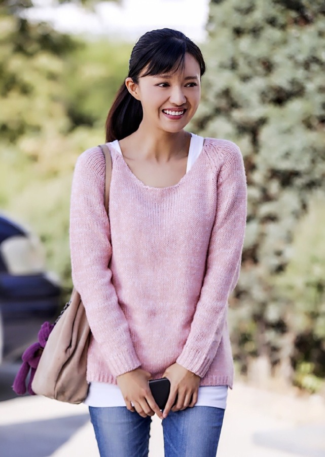 海报剧照主角定妆照剧情:  北梁是内蒙古包头的发源地,历史上曾是西北