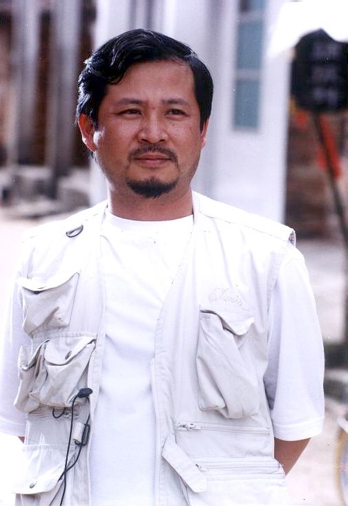 幕后花絮21集电视连续剧《红色娘子军》的导演袁军曾深入海南岛,做了