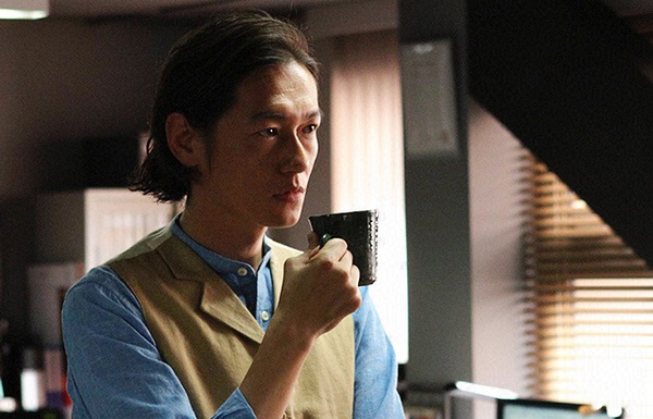 海报剧照主角定妆照剧情:纱崎玲奈(北川景子饰)是在调查公司调查缺德