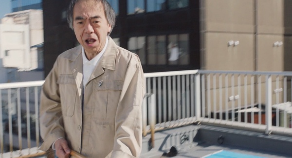 该书取材自真人真事,由担任影片女主角原型小林沙耶加的私塾教师坪田