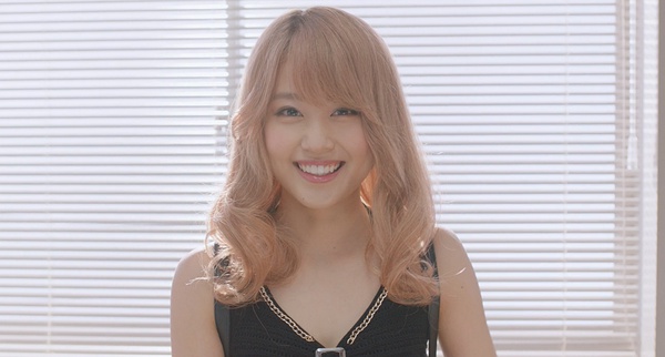 自真人真事,由担任影片女主角原型小林沙耶加的私塾教师坪田信贵撰写