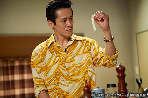 海报剧照剧情:该剧改编自福泽彻三的同名小说,讲述了黑道组长柳刃龙一