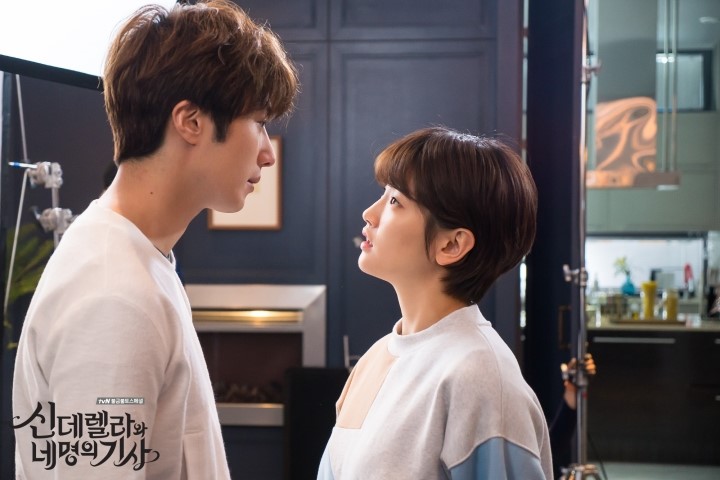 辛德瑞拉和四骑士资料页_娱乐资料库_新浪娱乐_新浪网