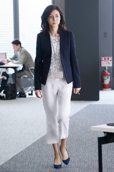 营业部长吉良奈津子资料页_娱乐资料库_新浪娱乐_新浪网