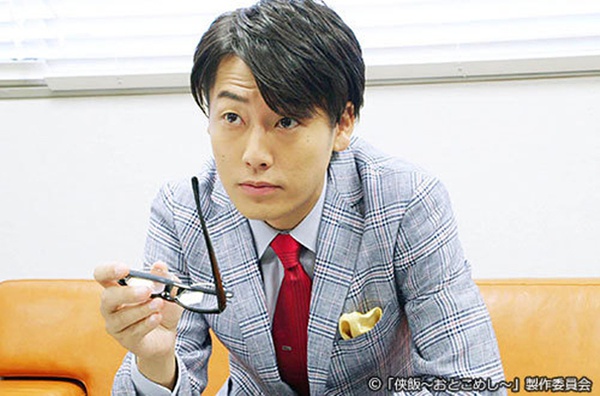 海报剧照剧情:该剧改编自福泽彻三的同名小说,讲述了黑道组长柳刃龙一