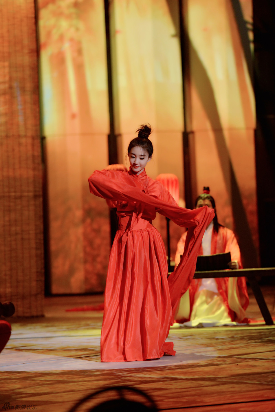 我的新衣资料页_娱乐资料库_新浪娱乐_新浪网