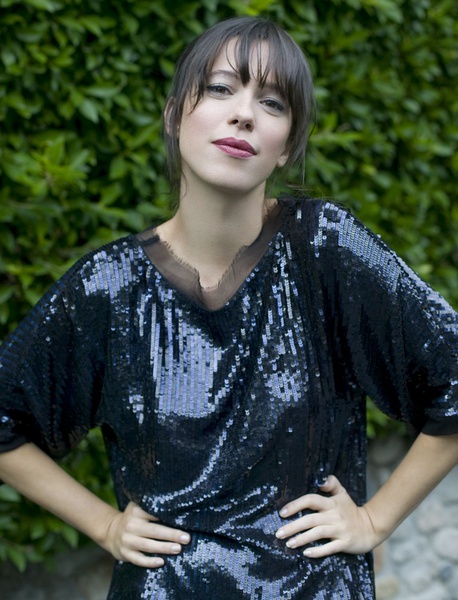 丽贝卡-豪尔资料页_娱乐资料库_新浪娱乐_新浪网