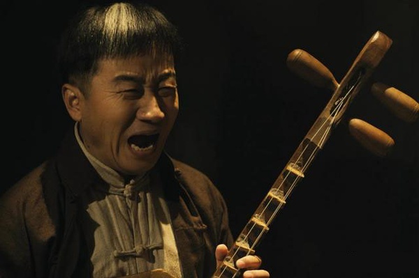 海报剧照剧情:  国内第一部以老腔艺术为题材的电影.