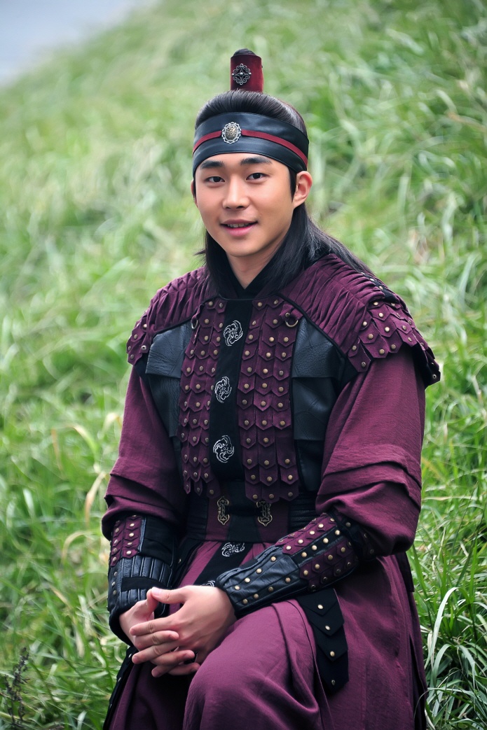 海报剧照用户名等你参与评分!