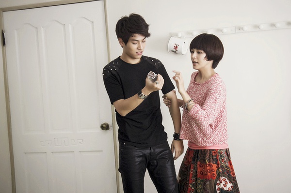 明若晓溪资料页_娱乐资料库_新浪娱乐_新浪网