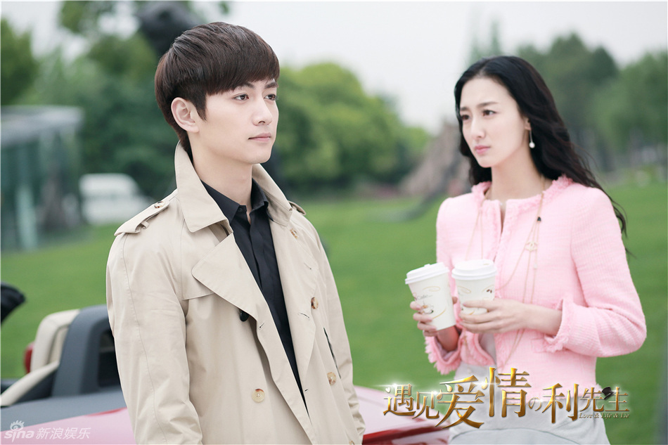 幕后花絮陈晓和周冬雨主演的电视剧《遇见爱情的利先生》日前在上海