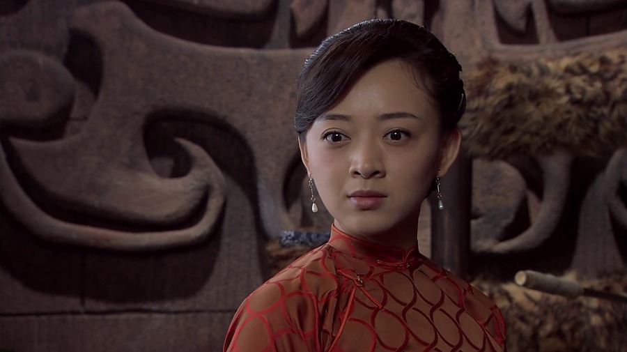 罗龙镇的杨春兰,杨夏荷姐妹无意中被卷入当地大户文家和土匪虎帮的