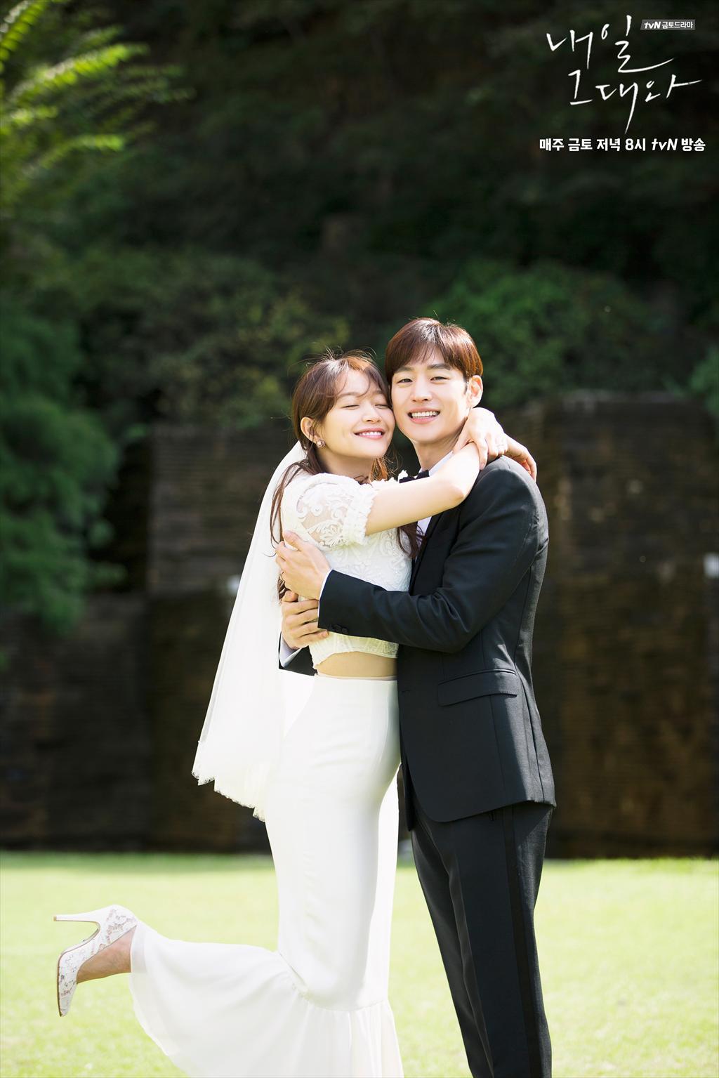 李帝勋饰演的是坐拥千亿资产的房地产投资公司代表刘素俊,拥有通过