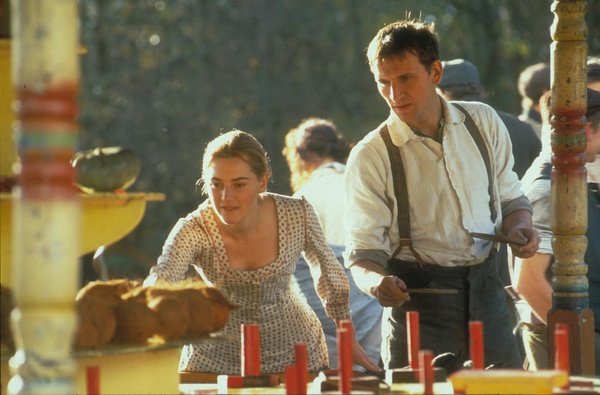 幕后花絮电影《无名的裘德》改编自英国著名小说家托马斯-哈代的同名