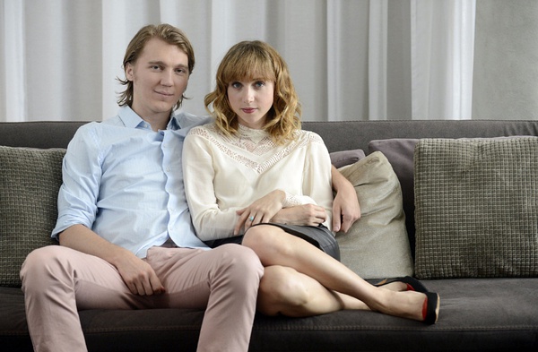 佐伊-卡赞资料页_娱乐资料库_新浪娱乐_新浪网