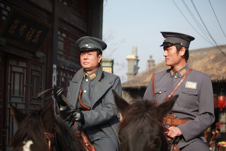 幕后花絮作为一部平民范儿的抗日剧,《义勇义勇》很大篇幅都是在讲