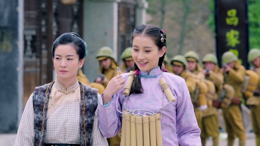 海报剧照剧情:抗战时期晋察冀三省交界处的北方小城,青云刚嫁到丁家堡