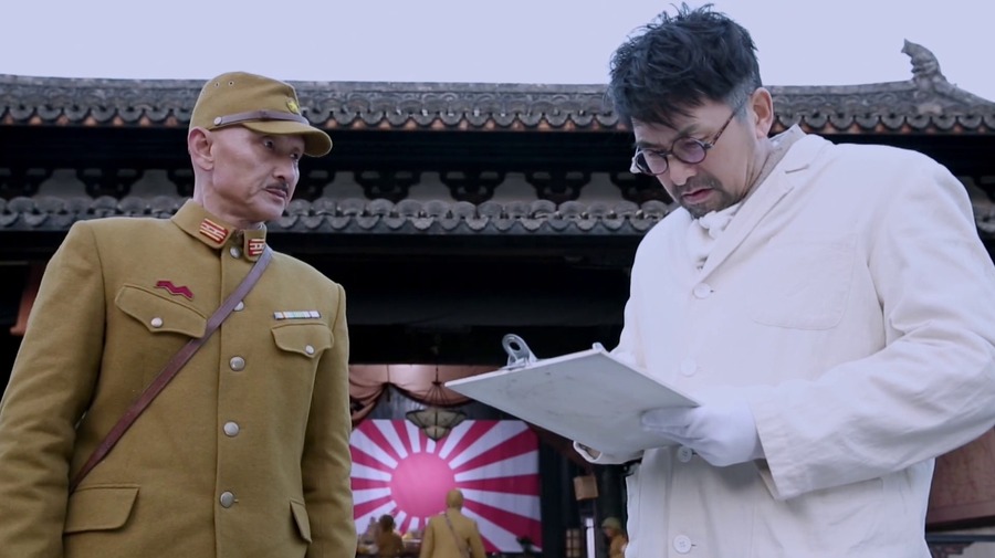 海报剧照剧情:抗战时期晋察冀三省交界处的北方小城,青云刚嫁到丁家堡