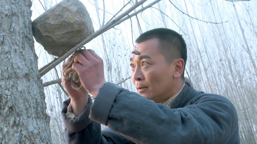 村民赵化龙阴差阳错地毁掉了日军少佐小泉设计的阴谋