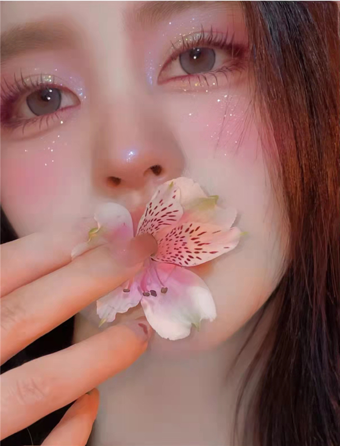 图片源自小红书:@合野馨子