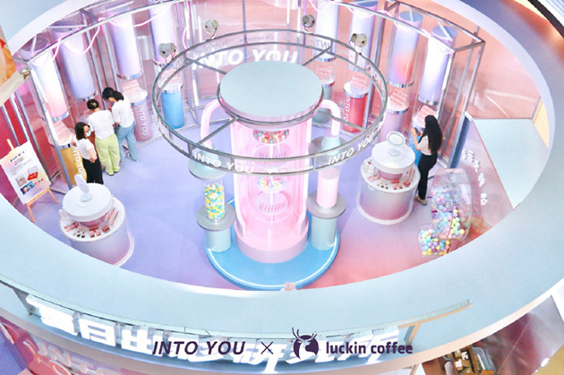 INTOYOU x 瑞幸咖啡 线下快闪店