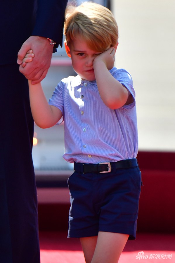 英国王室的移动表情包乔治小王子4岁啦!