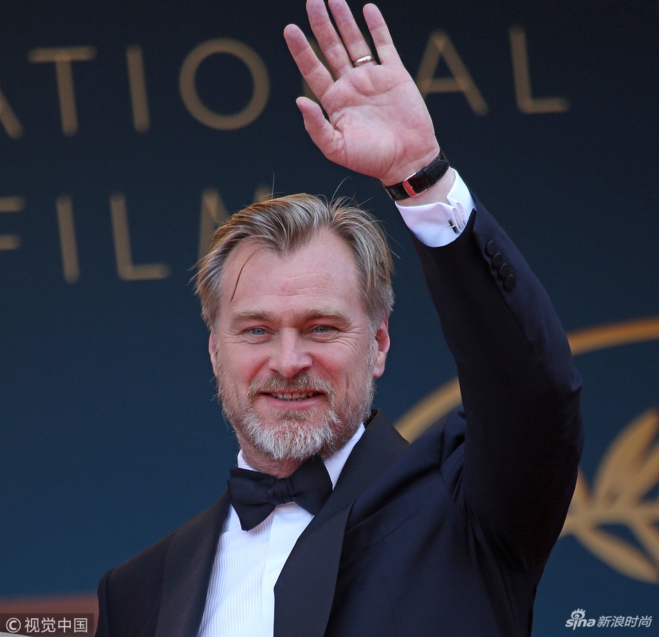 诺兰出席《2001太空漫游》未修复70mm胶片原版戛纳首映_高清图集_新浪