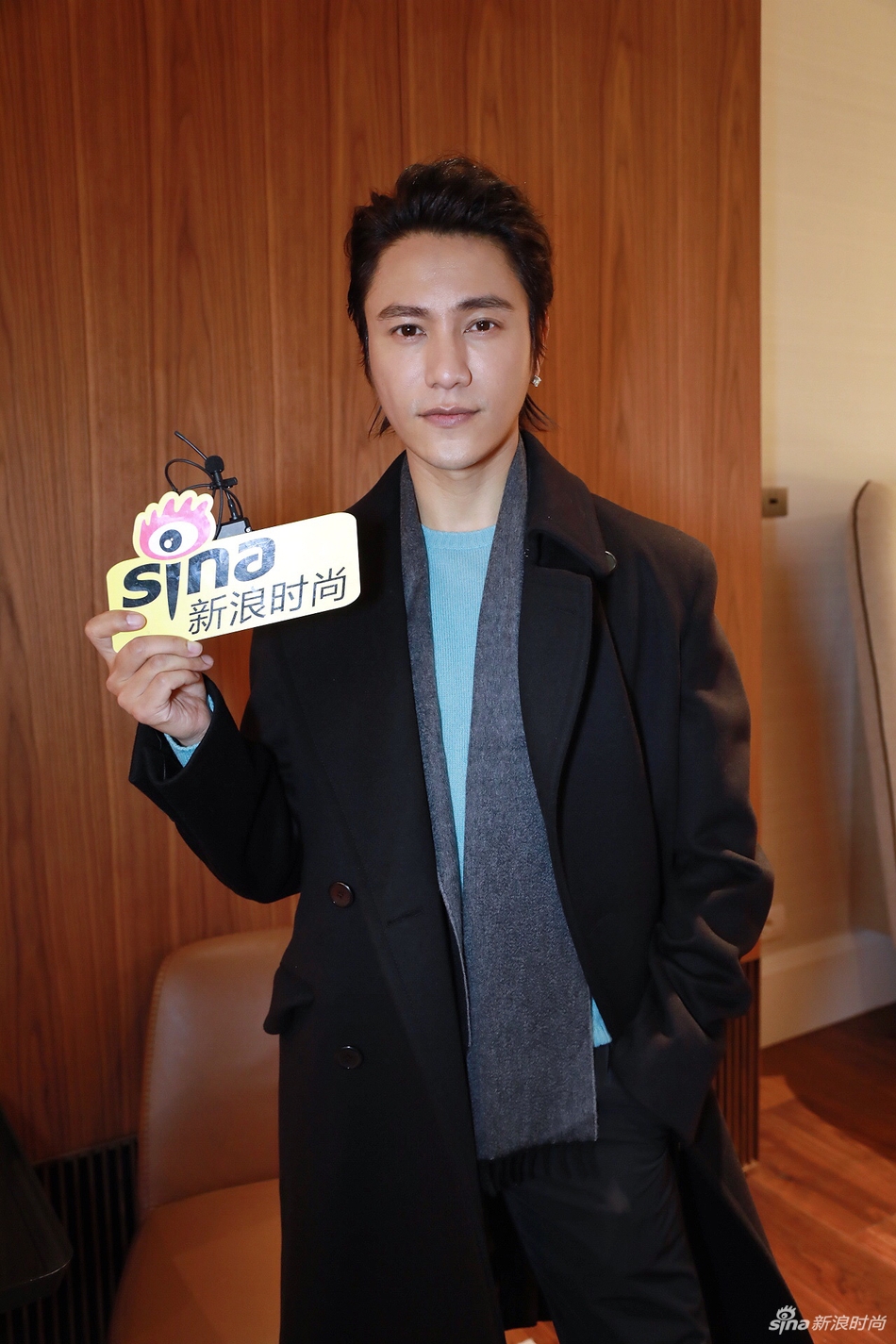 陈坤助阵prada米兰男装秀 黑大衣配大背头星范儿足