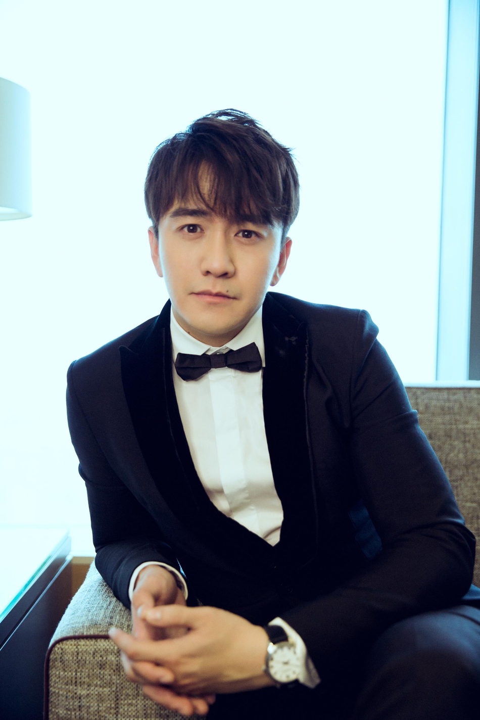 翟天临出席活动 两套西装造型雅痞范儿十足_高清图集_新浪网