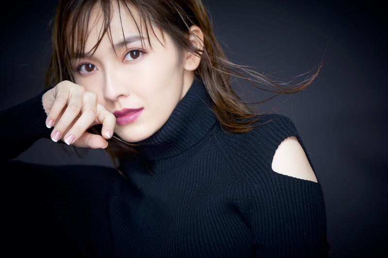 刘一曈暗黑系朋克风