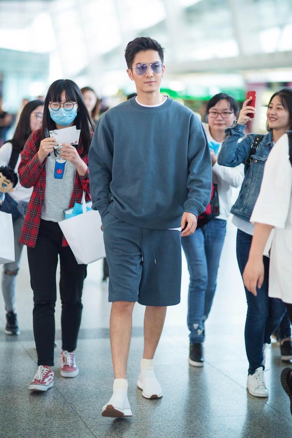 每日美搭 盛一伦示范潮范儿运动装